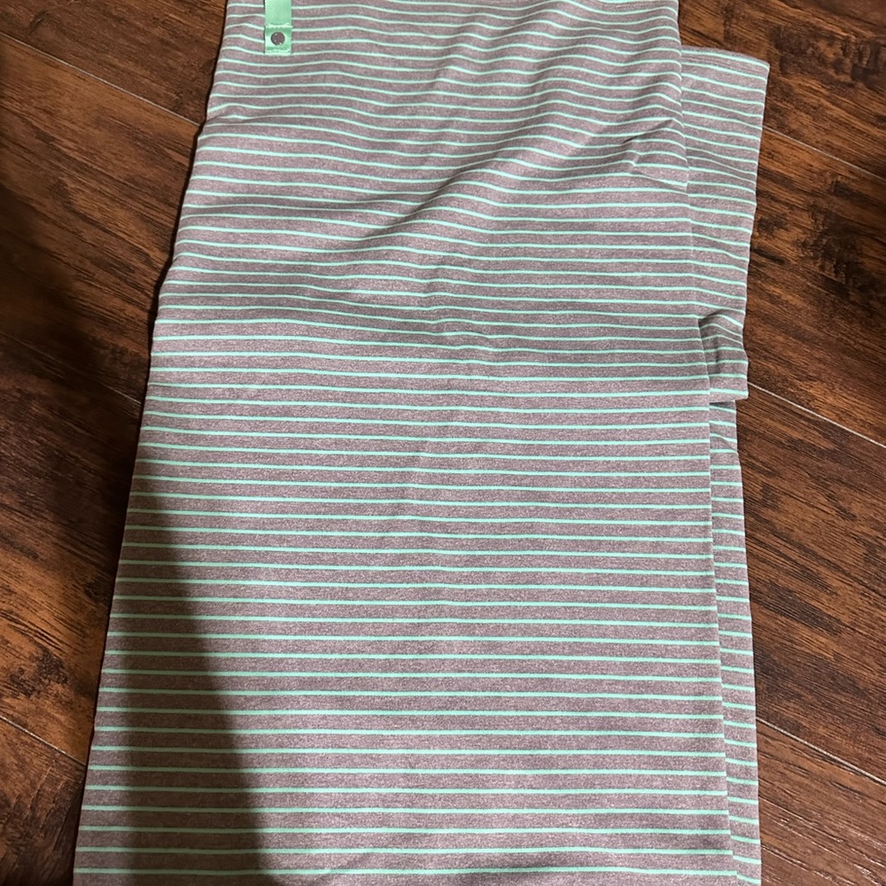 Lululemon - Picture 3 of 6